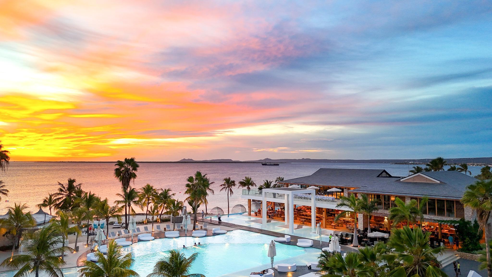Van Der Valk Plaza Beach & Dive Resort Bonaire Playa Exterior foto