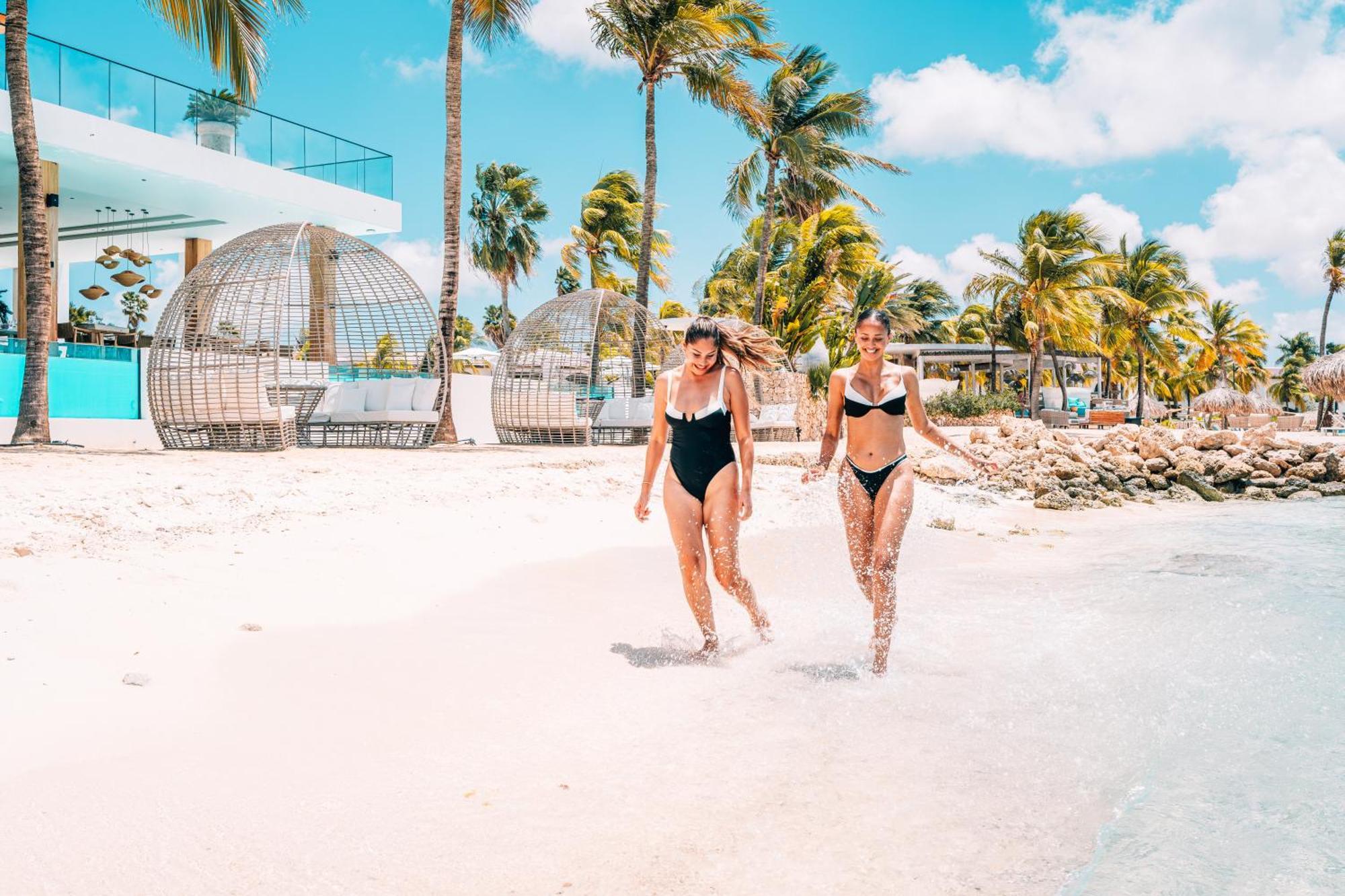 Van Der Valk Plaza Beach & Dive Resort Bonaire Playa Exterior foto