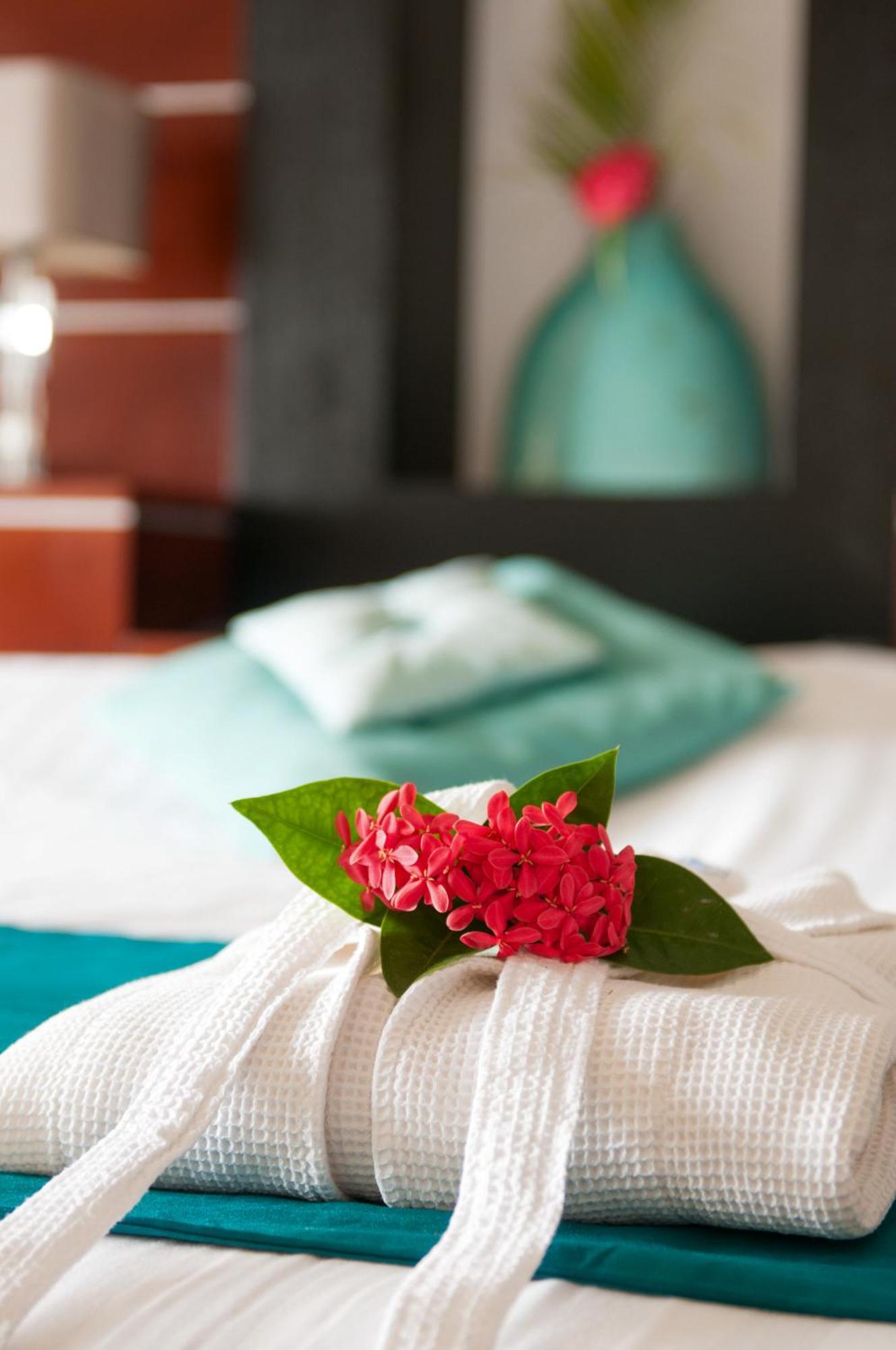 Van Der Valk Plaza Beach & Dive Resort Bonaire Playa Cameră foto